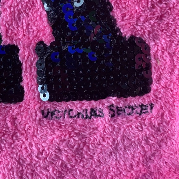 Victoria’s Secret Pink Robe - Picture 5 of 5